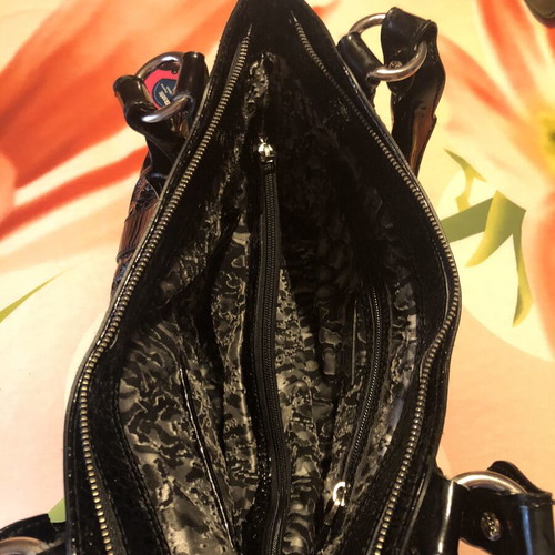 Shoulder bag Silvio Tossi of Switzerland black patent leather like new