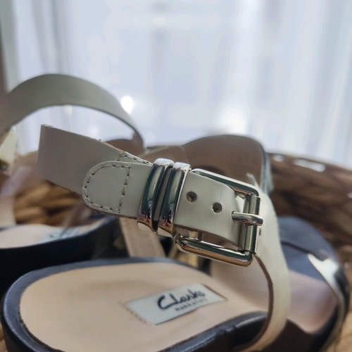 Clarks Rosalie Petal women's leather sandals like new, size 41
