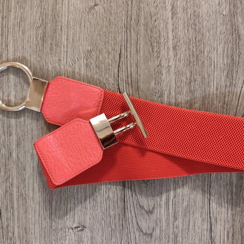Elastic women's belt red with gold buckle new