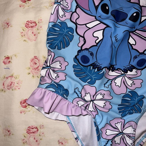 Μαγιό Stitch Disney σαν καινούργιο, μέγεθος για 8 ετών, μπλε και μωβ