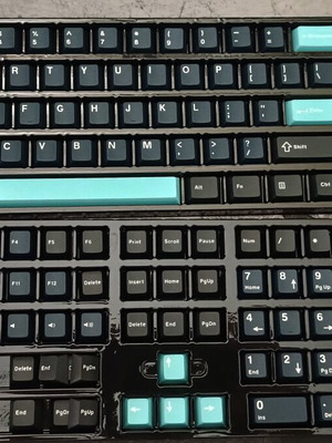 Blue and black keycaps set