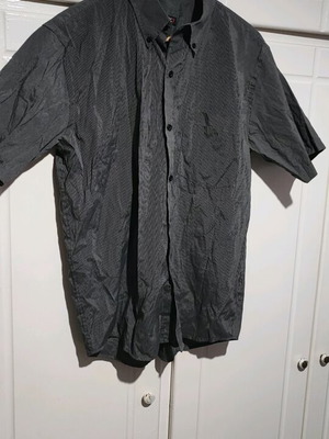 Men's short-sleeve shirt like new, size L