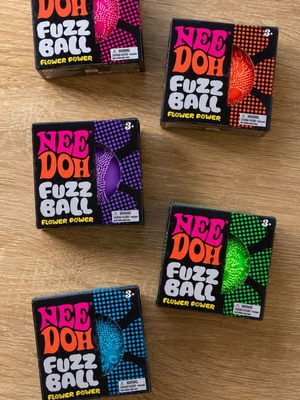 Squishy Fuzz Ball like new, random color, 1 piece