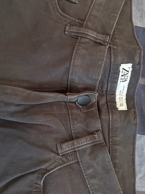 Παντελόνι Zara νούμερο 31 γκρι ελαστικό βελούδινο ύφασμα καινούργιο