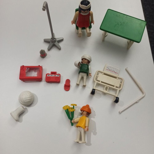 Vintage Playmobil 3495 Hospital used, various pieces