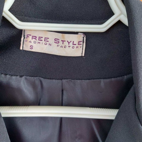 Women's black jacket like new, size S
