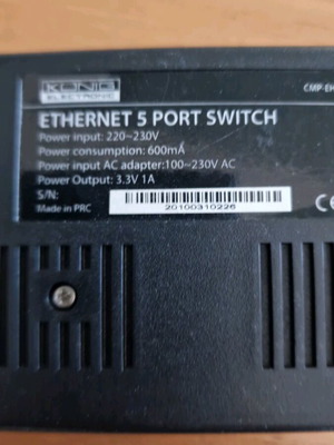 Konig 5-Port Network Switch used