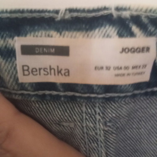 Bershka girls' joker jeans size XXS, like new with designs