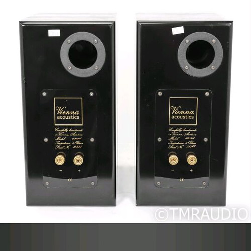 Vienna Acoustics Haydn and Octave V40 Silver audio set like new