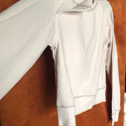 Branded children's shirt like new, size Medium