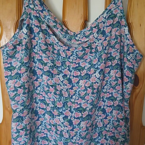 LC Waikiki colorful tank top like new, size 44