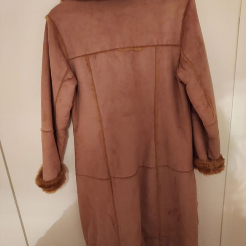 Fur coat brown new, size M