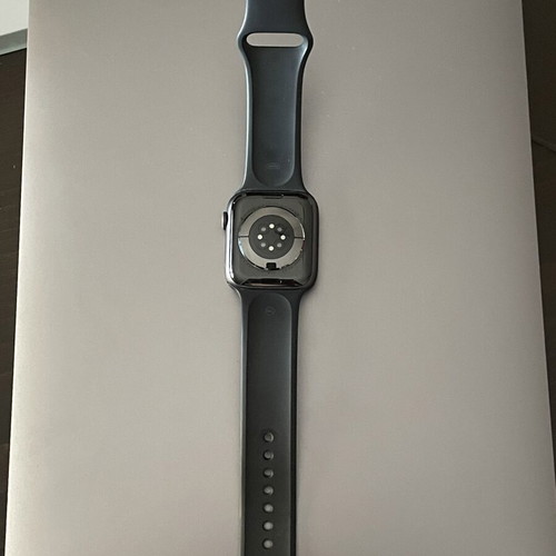 Apple Watch Series 6 44mm with two straps
