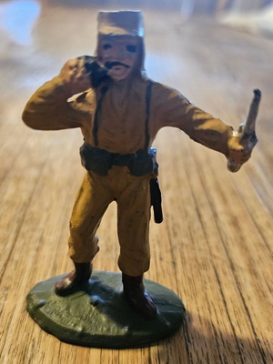 Lead soldier figure like new