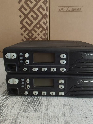 Motorola GM 350 UHF 403-470MHz σαν καινούργιο, σετ από 2 ραδιόφωνα