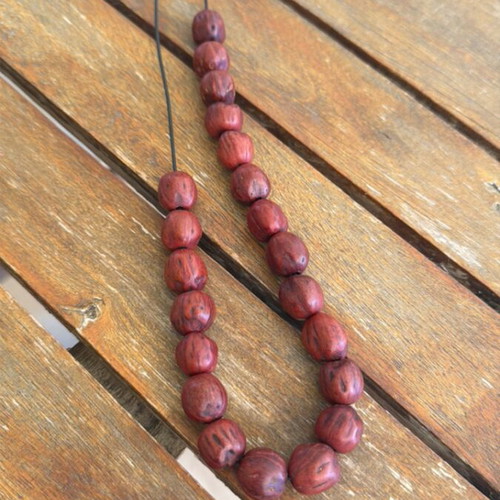 Moschokarydo Komboloi like new with beads