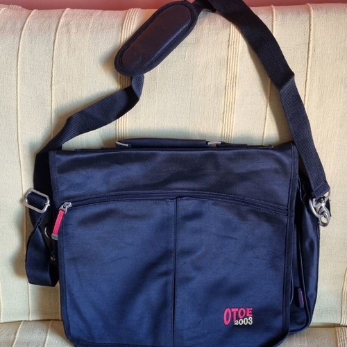 Briefcase new with distinctive OTOE title