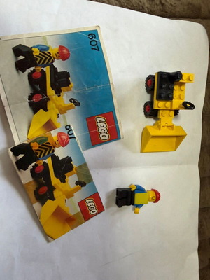 LEGO Classic Town Mini Loader set 607, vintage