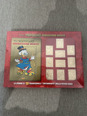 Topolino Operazione Quack comic book new, Italian with 10 metal stamps