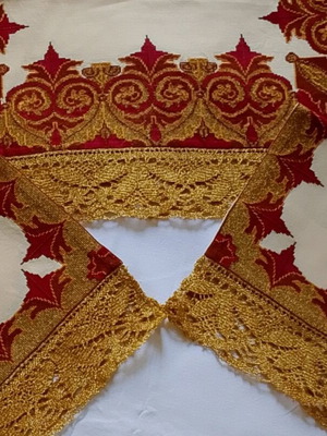 Аристократичен винтидж комплект метрито семен червен със злато