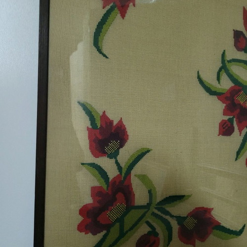 Embroidered painting with rose design
