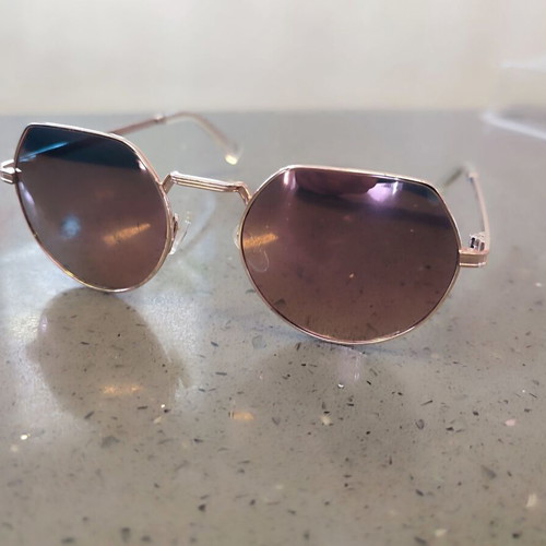 Hawkers unisex sunglasses used, rose gold