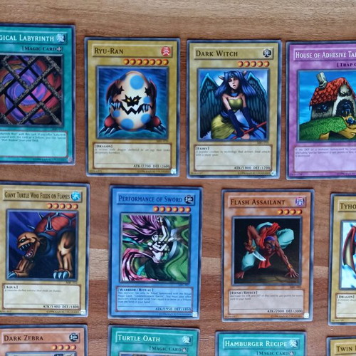 Yu-Gi-Oh KONAMI cards like new, 21 pieces