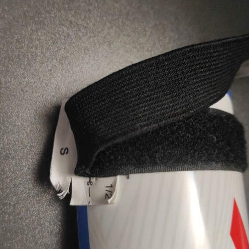 Adidas "MESSI" shin guards size small like new