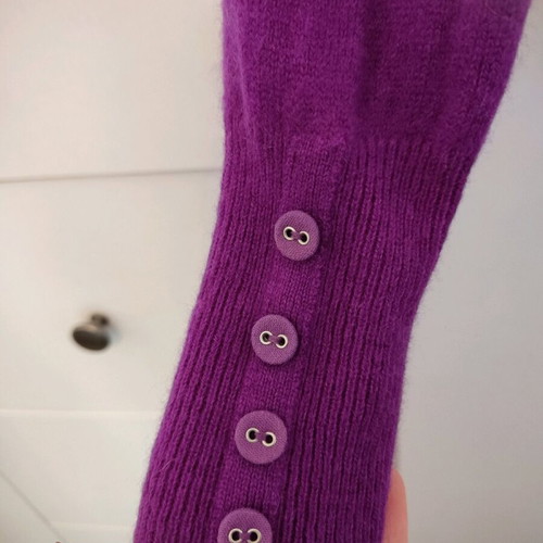 Cashmere knit sweater purple XS/S like new, slim fit