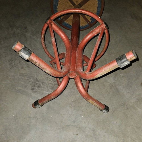 Vintage bar stool used, needs some care