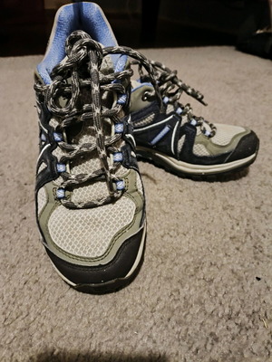 Αθλητικά παπούτσια Salomon σαν καινούργιο, γκρι και μπλε, μέγεθος 37.5