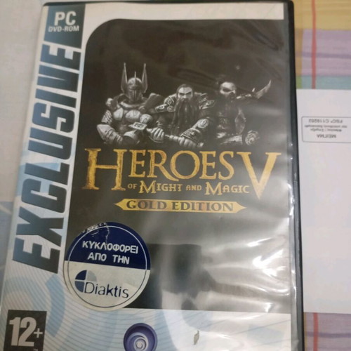 Heroes of Might and Magic triple CD like new, PC strategy game