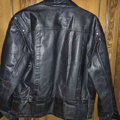 Unisex black vintage leather jacket used, size M