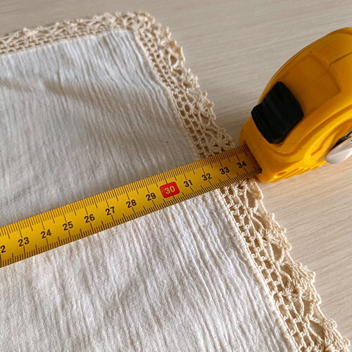 Handmade table runner 35x31cm with organza and lace, 1980s, like new