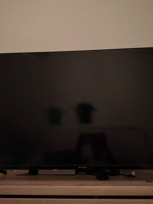 Sharp τηλεόραση 40 ιντσών σαν καινούργιο