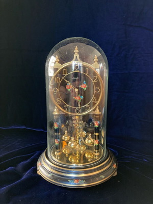 Kundo table clock used in good condition
