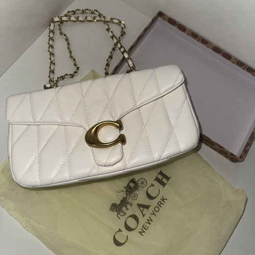 Coach Tabby 26 shoulder bag new with gold chain, white