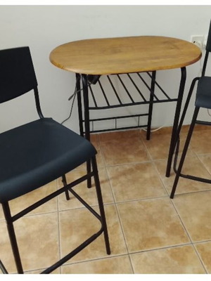 Vicko oval table 50x80 with two tall IKEA stools