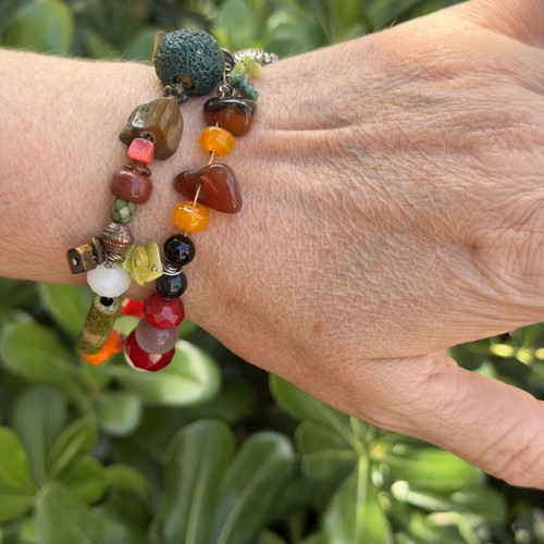 Bracelet with silver elements and semiprecious stones like new