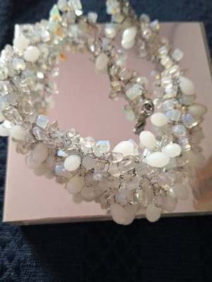 Necklace with stones like new