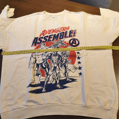Sinsay Marvel Avengers sweatshirt used, size 164 cm, beige