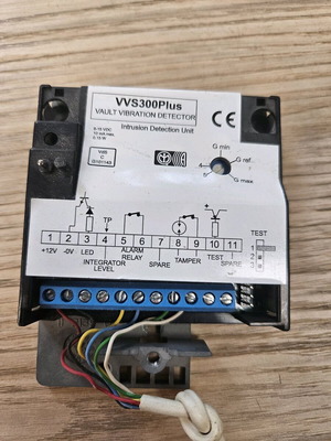 Електронен вибрационен детектор VVS300Plus за сейфове