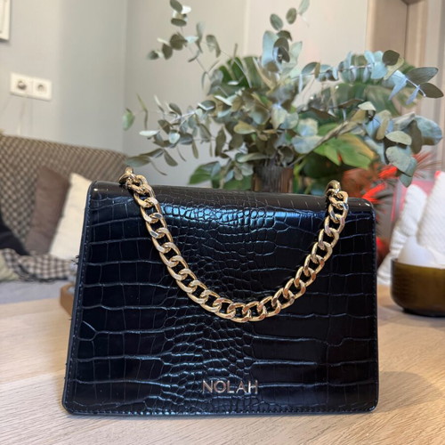 Nolah crossbody bag like new, black with shoulder strap