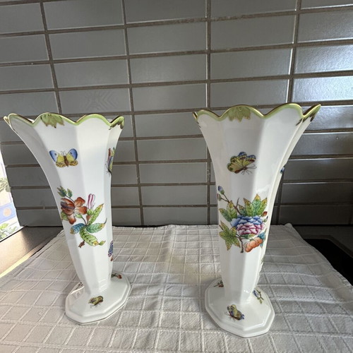 Herend 2 Queen Victoria Vases 22cm new