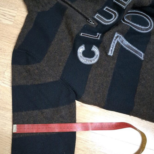 Hugo Boss wool sweater Medium like new, brown-black