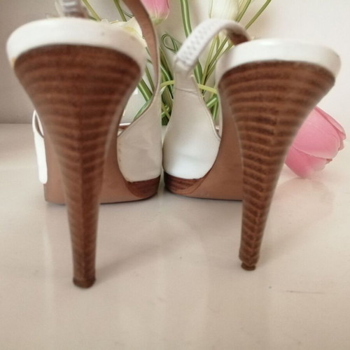 Sergio Rossi peep toes pumps used, white, size 38