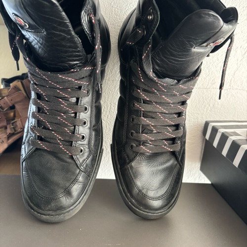 Moncler leather boots size 43 like new, black