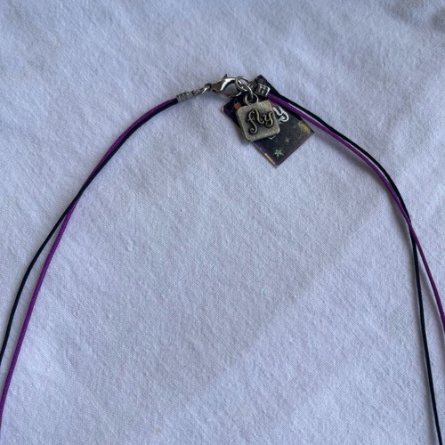 Girls' necklace like new, purple with heart