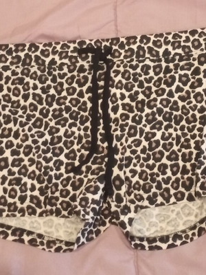 Leopard pajama shorts H&M like new, women's