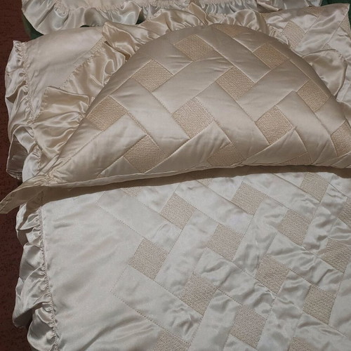 Quilt for double bed like new
